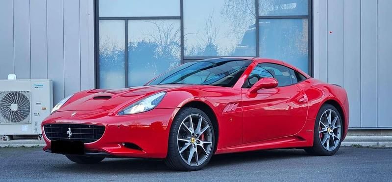 Gebraucht Ferrari California 460 PS (338 kW) 2011 Rot Cabrio