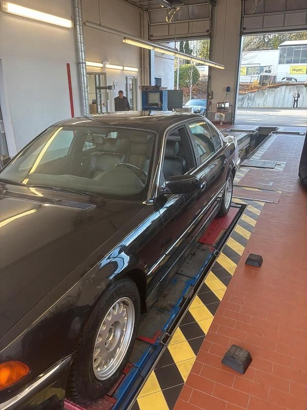 Gebraucht BMW 730 Shadowline 215 PS (158 kW) 1995 Schwarz Limousine