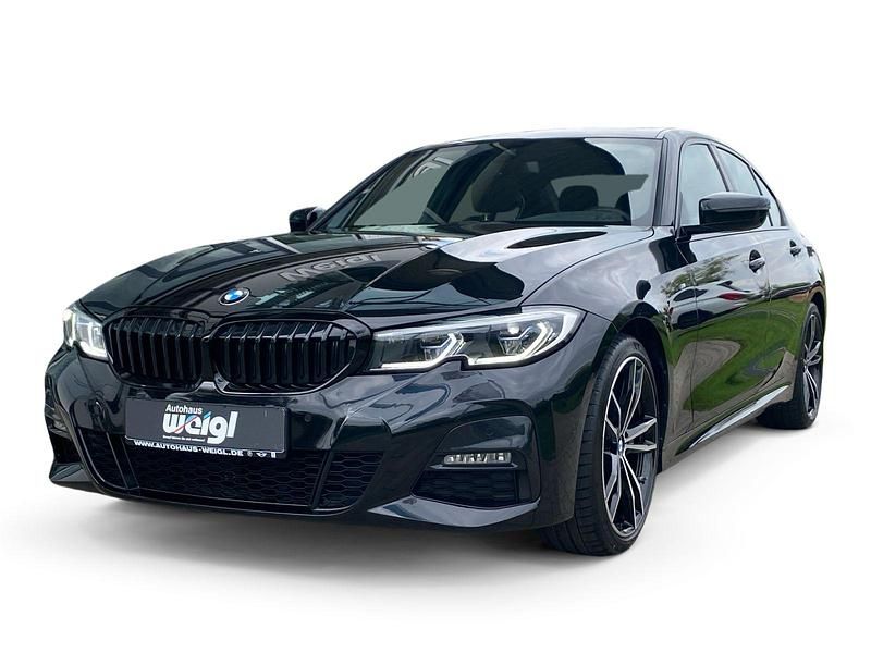 Schwarz Gebraucht 2020 BMW 318 M Sport Limousine | 31.248 € (Etwas zu teuer) - Bild 1/4
