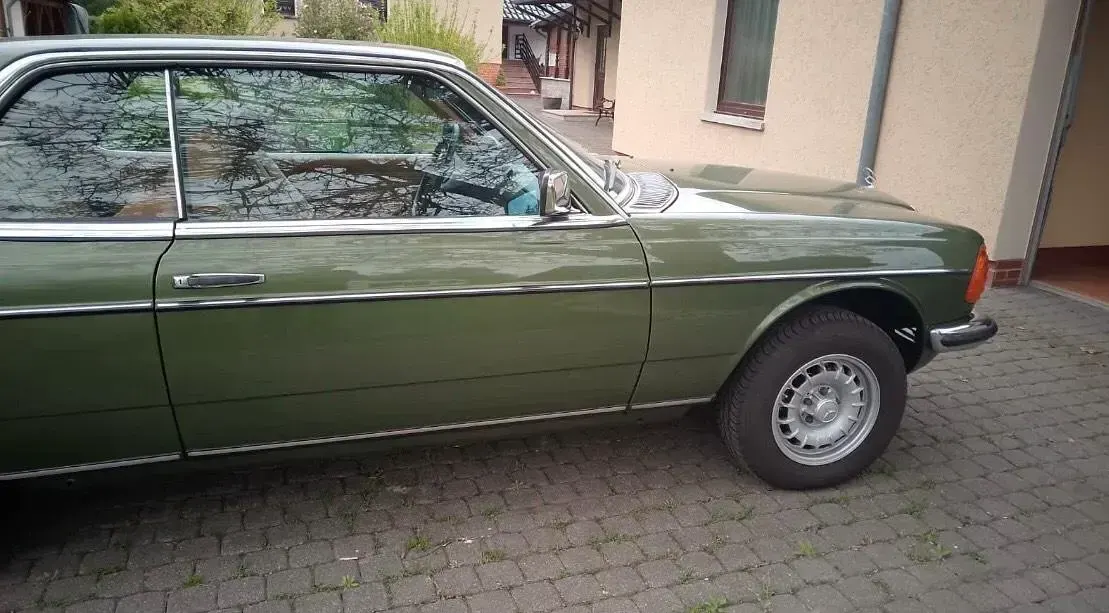 Gebraucht Mercedes 280 185 PS (136 kW) 1981 Grün Coupé