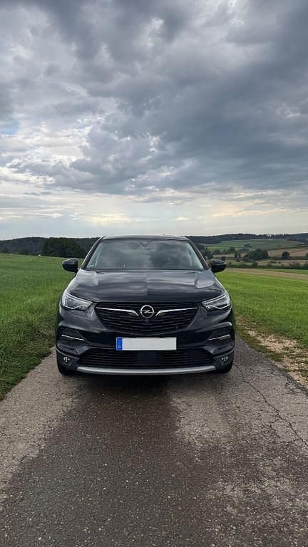 Schwarz Gebraucht 2017 Opel Grandland X Innovation SUV | 15.400 € (Etwas zu teuer) - Bild 1/4