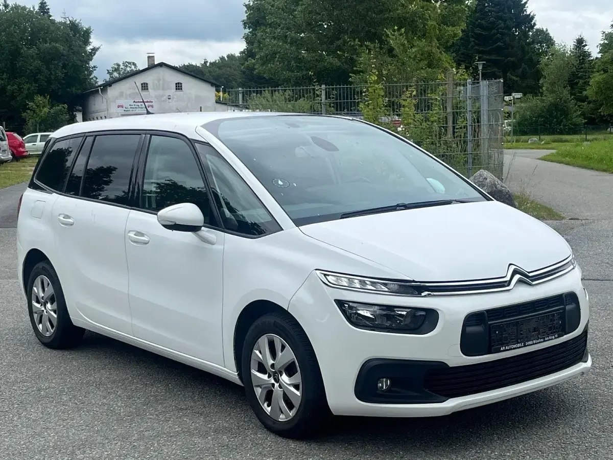 Gebraucht Citroën Grand C4 Picasso Feel 131 PS (96 kW) 2019 Weiß Van / Kleinbus