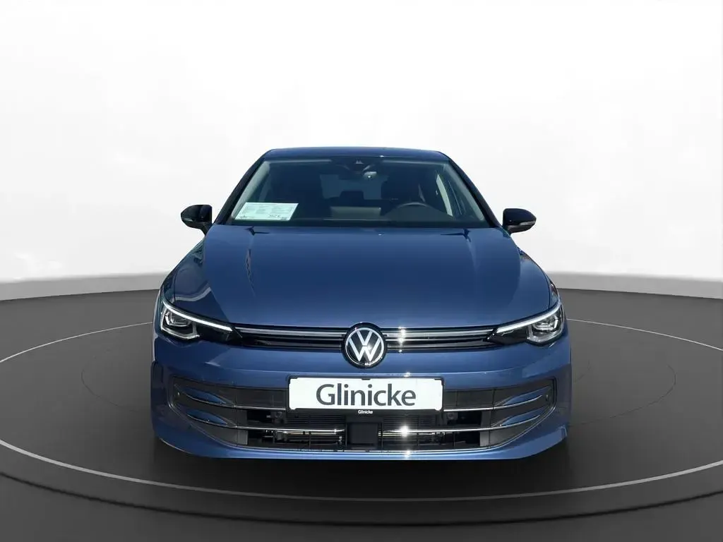 Gebraucht VW Golf VIII Goal 150 PS (110 kW) 2025 Blau Limousine