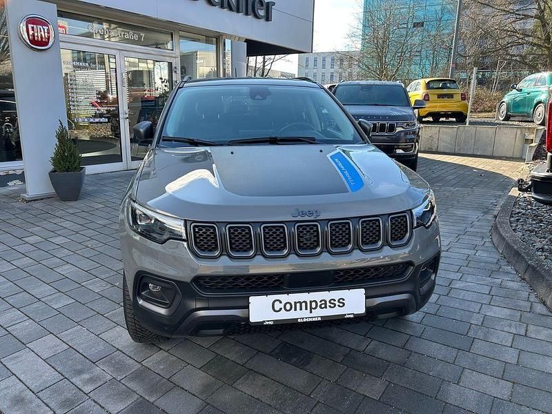 Gebraucht Jeep Compass Trailhawk 239 PS (175 kW) 2021 Grau SUV