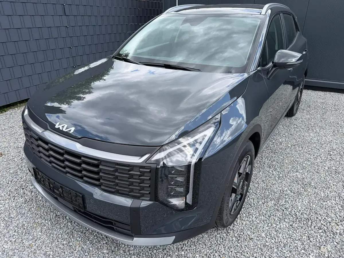 Neu Kia Sportage Silver 179 PS (131 kW) 2026 Penta metallic SUV