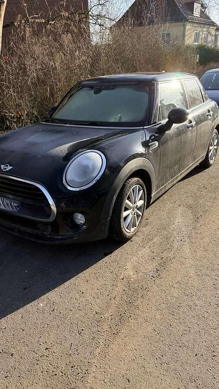 Gebraucht Mini Cooper 136 PS (100 kW) 2017 Schwarz Kleinwagen