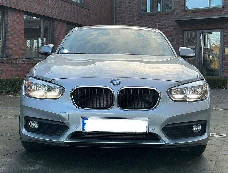 Gebraucht BMW 118 Advantage 136 PS (100 kW) 2017 Silber Kleinwagen