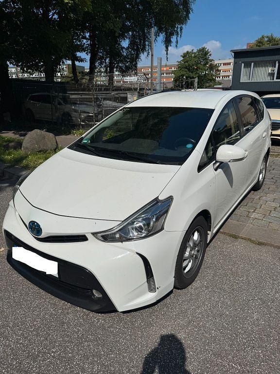 Weiß Gebraucht 2017 Toyota Prius+ Van / Kleinbus | 9.750 € (Teuer) - Bild 1/4