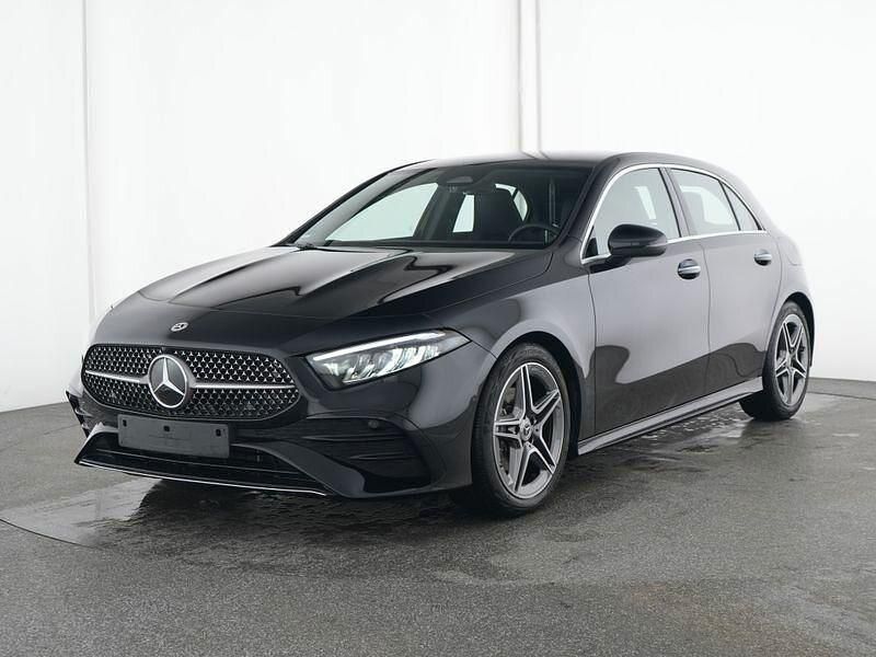Gebraucht Mercedes A200 Advanced Plus 163 PS (119 kW) 2025 lack kosmosschwarz Limousine