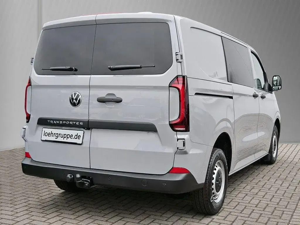 Gebraucht VW T7 150 PS (110 kW) 2025 Grau Van