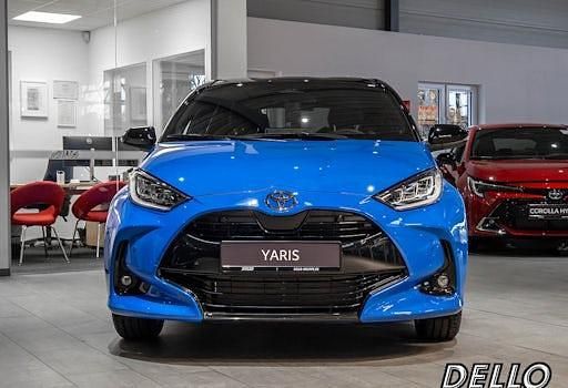 Neu Toyota Yaris Hybrid Plus 130 PS (95 kW) 2026 Blau Limousine