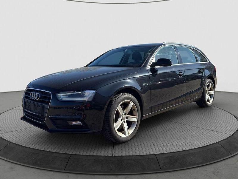 Gebraucht Audi A4 Attraction 143 PS (105 kW) 2012 Phantomschwarz perleffekt (metallic) Kombi