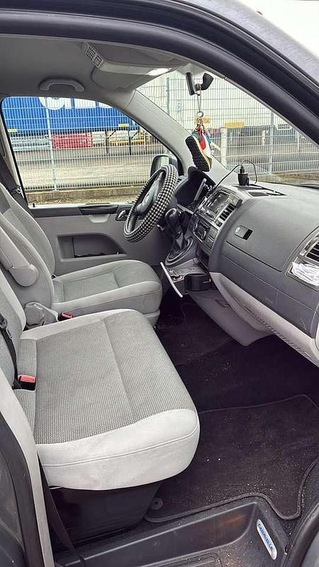 Gebraucht VW T6 Trendline 140 PS (102 kW) 2015 Grau Van
