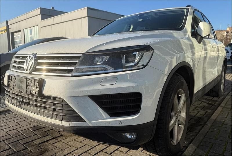 Gebraucht VW Touareg 204 PS (150 kW) 2015 Weiß SUV