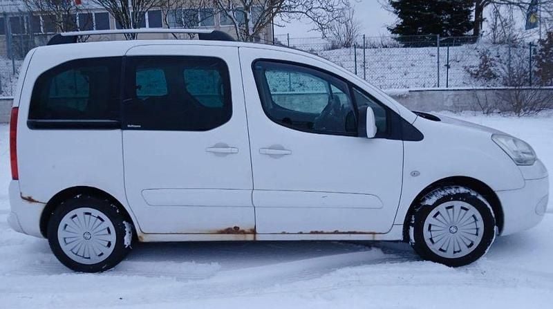 Weiß Gebraucht 2010 Citroën Berlingo Van / Kleinbus | 2.250 € (Superpreis) - Bild 1/4