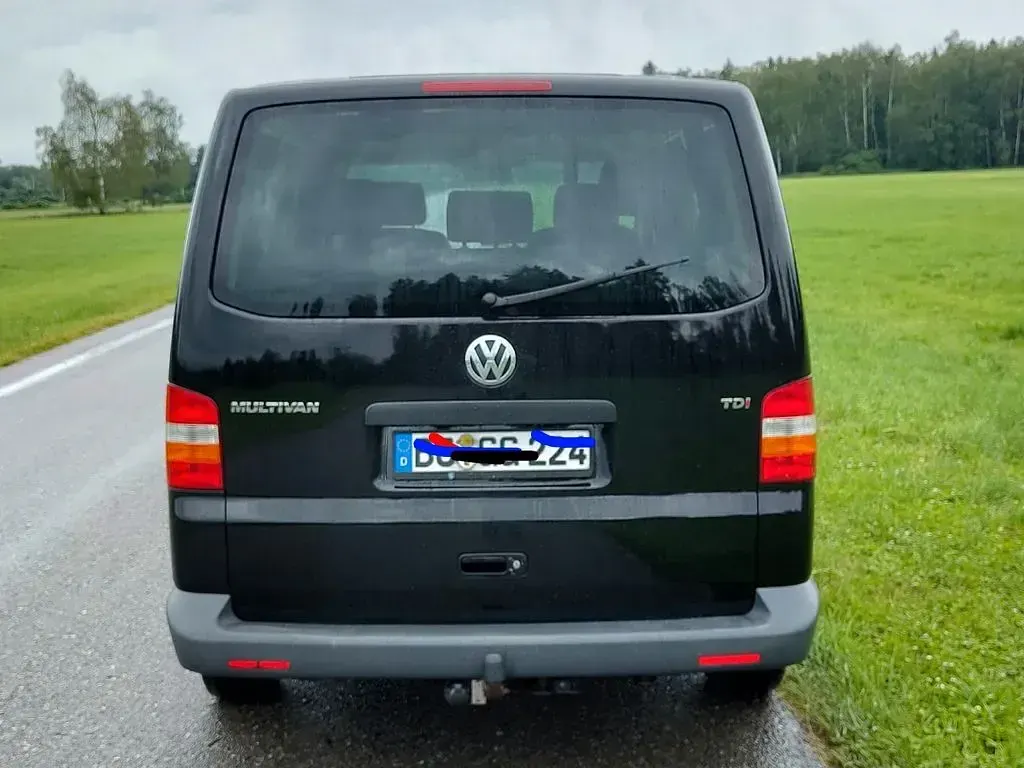 Gebraucht VW Multivan 102 PS (75 kW) 2008 Schwarz Van / Kleinbus