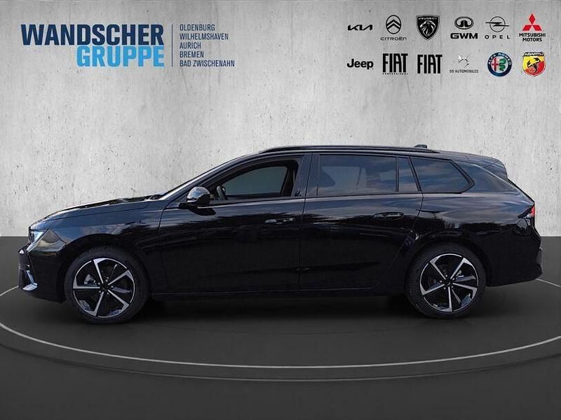 Neu Opel Astra 131 PS (96 kW) 2025 Weißschwarz Kombi