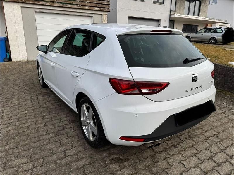 Gebraucht Seat Leon FR 179 PS (131 kW) 2016 Weiß Limousine
