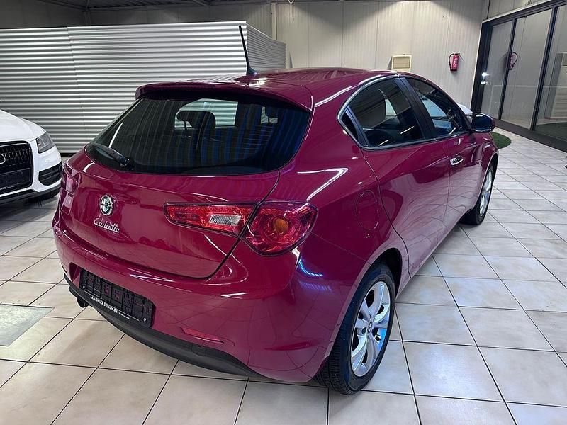 Gebraucht Alfa Romeo Giulietta 120 PS (88 kW) 2014 Kleinwagen