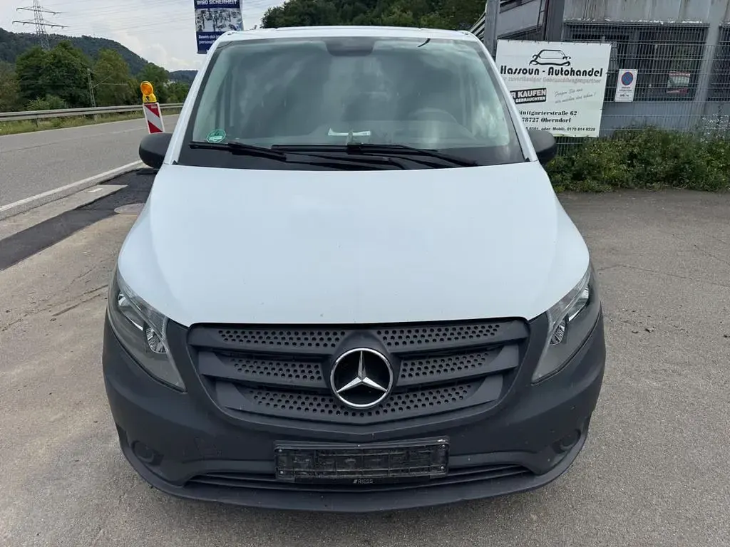 Gebraucht Mercedes Vito 114 PS (83 kW) 2016 Weiß Van
