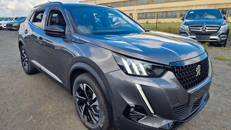 Grau Gebraucht 2022 Peugeot 2008 GT SUV | 17.999 € (Superpreis) - Bild 1/4