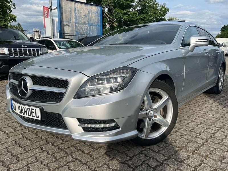 Iridiumsilber metalliclack Gebraucht 2013 Mercedes CLS350 Kombi | 16.450 € (Fairer Preis) - Bild 1/4