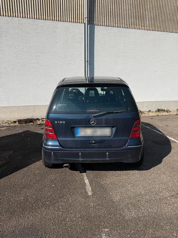 Gebraucht Mercedes A190 125 PS (91 kW) 2003 Blau Kleinwagen