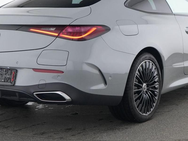 Gebraucht Mercedes E300 AMG 204 PS (150 kW) 2025 Grau manufaktur lack manufaktur alpingra Coupé