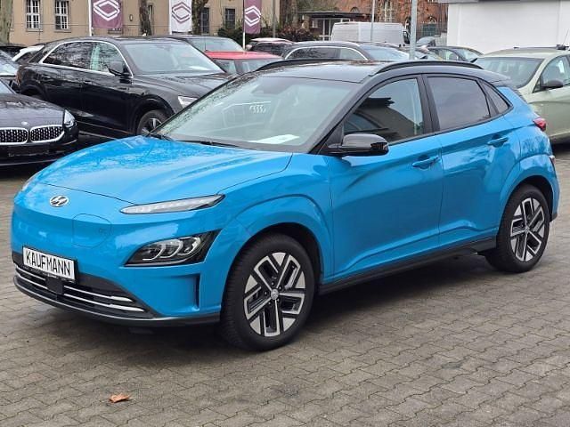 Blau Gebraucht 2023 Hyundai Kona Trend SUV | 18.960 € (Superpreis) - Bild 1/4