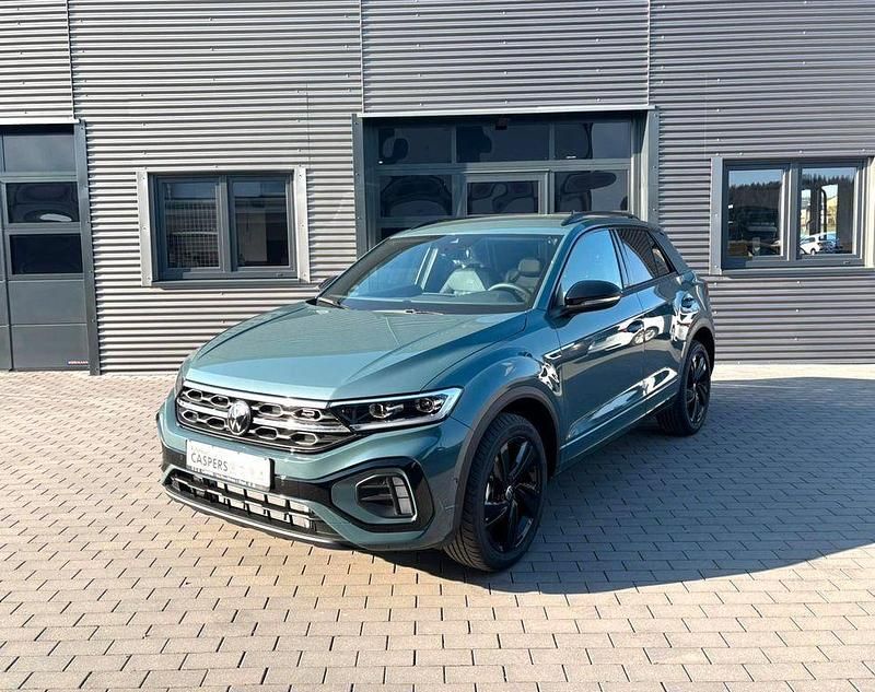 Neu VW T-Roc R-line 150 PS (110 kW) 2026 Blau SUV