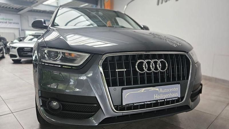 Grau Gebraucht 2012 Audi Q3 Comfort SUV | 12.980 € (Fairer Preis) - Bild 1/4