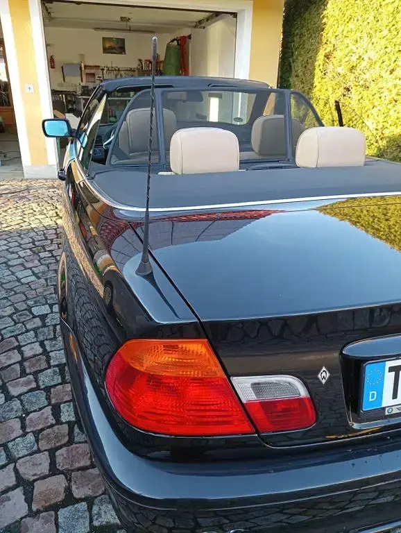 Używany BMW 325 192 KM (141 kW) 2000 Czarny Kabriolet