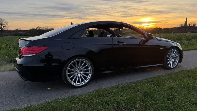 Gebraucht Mercedes E500 408 PS (300 kW) 2013 Schwarz Coupé