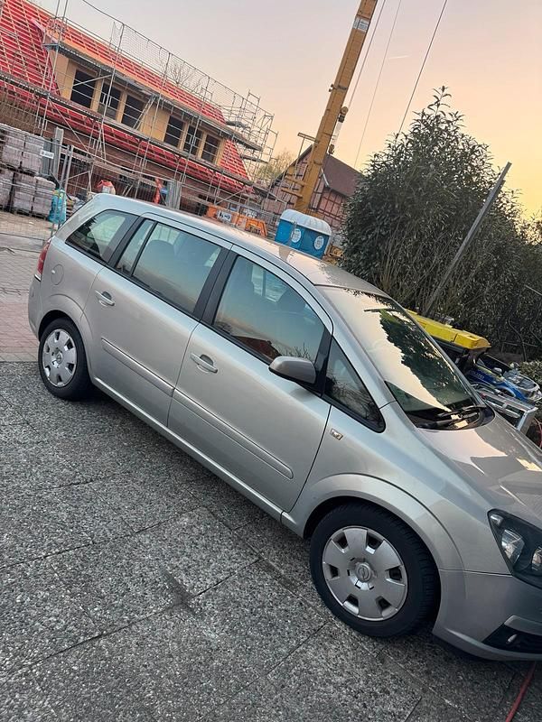 Gebraucht Opel Zafira 150 PS (110 kW) 2006 Andere farben Van / Kleinbus