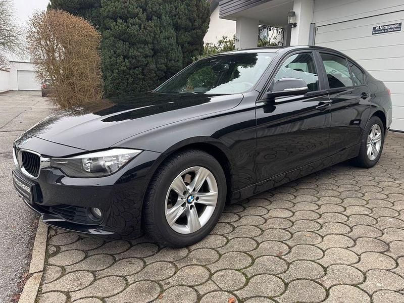 Schwarz Gebraucht 2012 BMW 320 Performance Limousine | 10.790 € (Guter Preis) - Bild 1/4