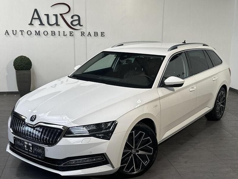 Weiss Gebraucht 2020 Skoda Superb | 22.989 € - Bild 1/4