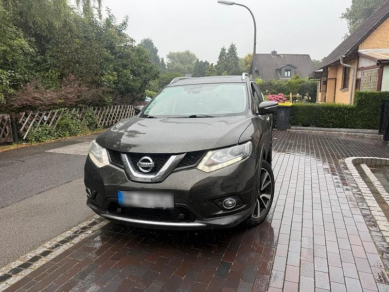 Braun Gebraucht 2017 Nissan X-Trail SUV | 10.900 € (Superpreis) - Bild 1/4