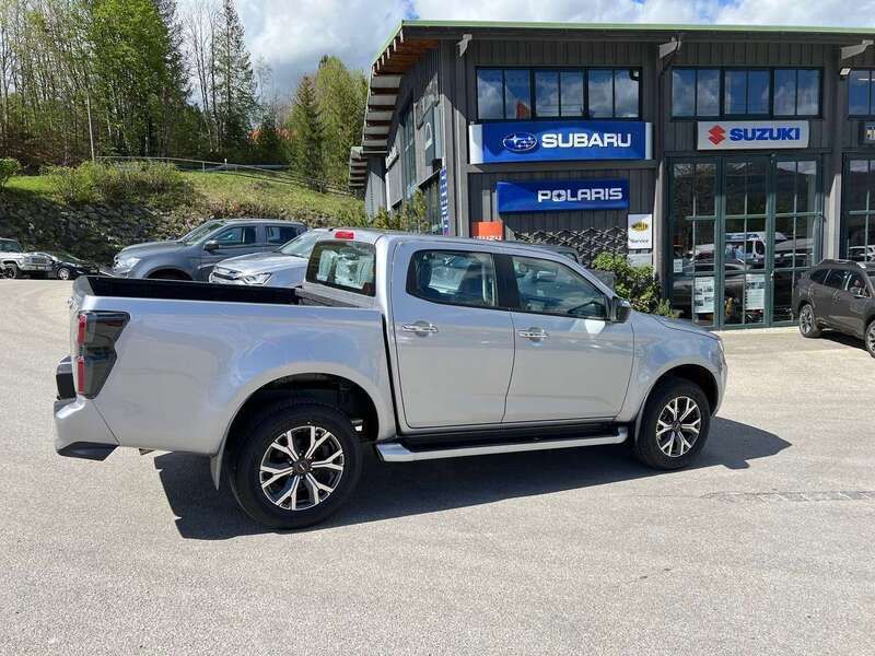 Gebraucht Isuzu D-Max 163 PS (119 kW) 2024 Mercury silver Pickup