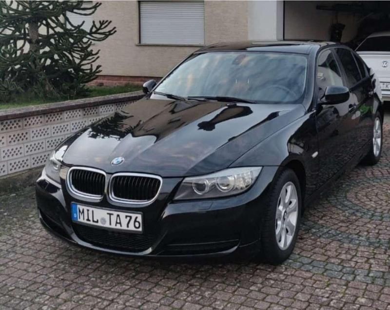 Schwarz Gebraucht 2009 BMW 316 Limousine | 4.999 € (Fairer Preis) - Bild 1/4