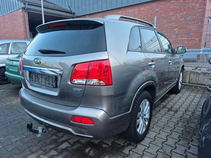 Gebraucht Kia Sorento Spirit 197 PS (144 kW) 2013 Silber SUV