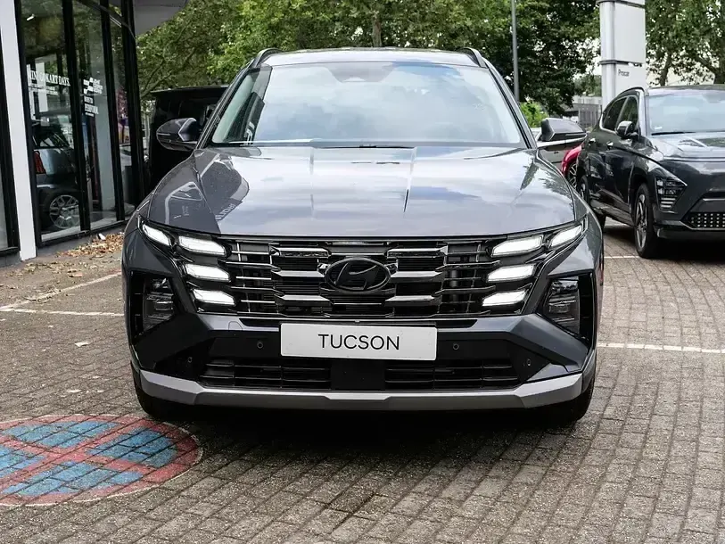 Neu Hyundai Tucson Trend 239 PS (175 kW) 2026 Grau SUV