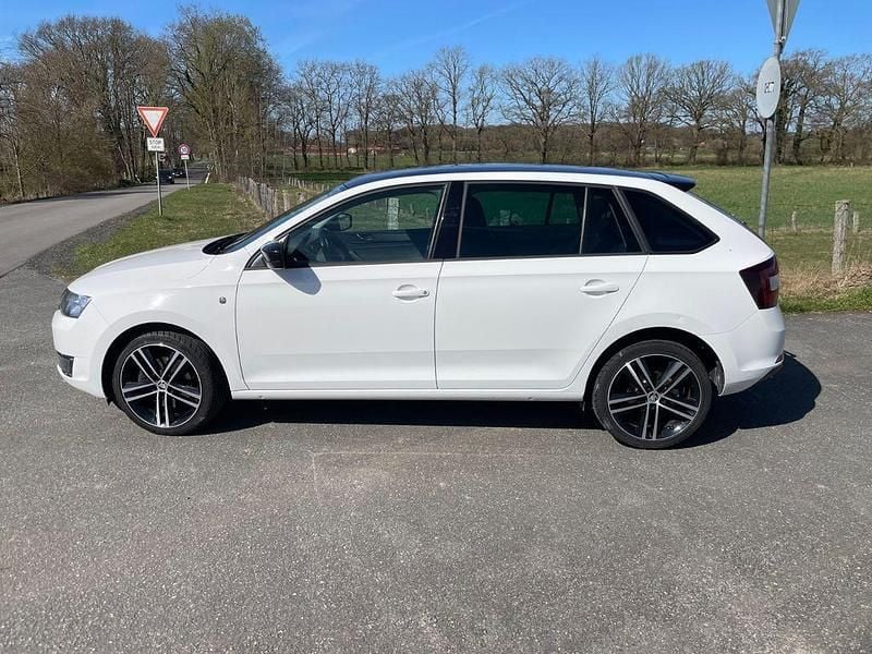 Gebraucht Skoda Rapid 90 PS (66 kW) 2015 Weiß Kleinwagen
