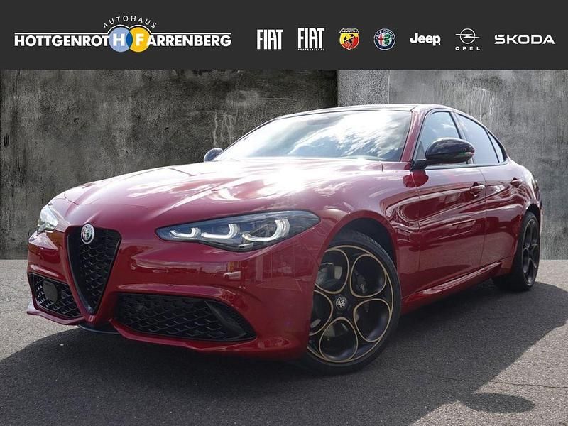 Rot Neu 2025 Alfa Romeo Giulia Limousine | 55.990 € (Fairer Preis) - Bild 1/4