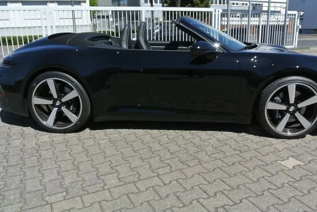 Gebraucht Porsche 992 394 PS (289 kW) 2025 Cabrio