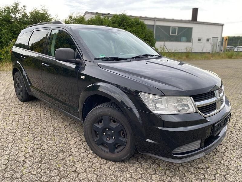 Gebraucht Dodge Journey SE 170 PS (125 kW) 2009 Schwarz SUV