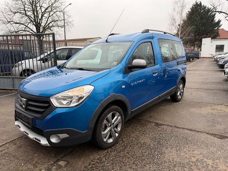 Gebraucht Dacia Dokker Stepway 116 PS (85 kW) 2016 Blau Van / Kleinbus