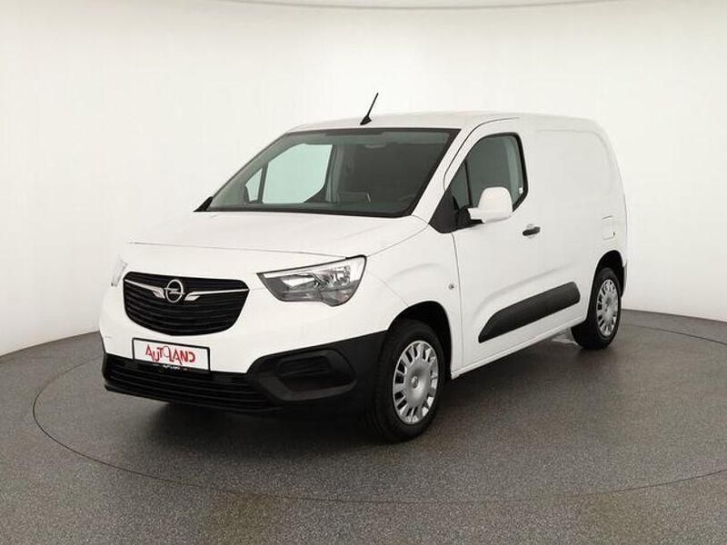 Weiss Gebraucht 2019 Opel Combo Edition Van / Kleinbus | 15.990 € (Teuer) - Bild 1/4