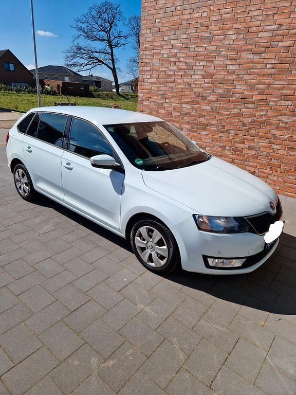 Usata Skoda Rapid Active 116 CV (85 kW) 2017 Bianco Utilitaria