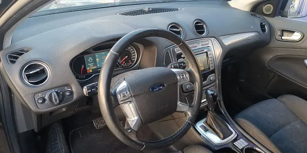 Usado Ford Mondeo 160 CV (117 kW) 2009 Negro Berlina