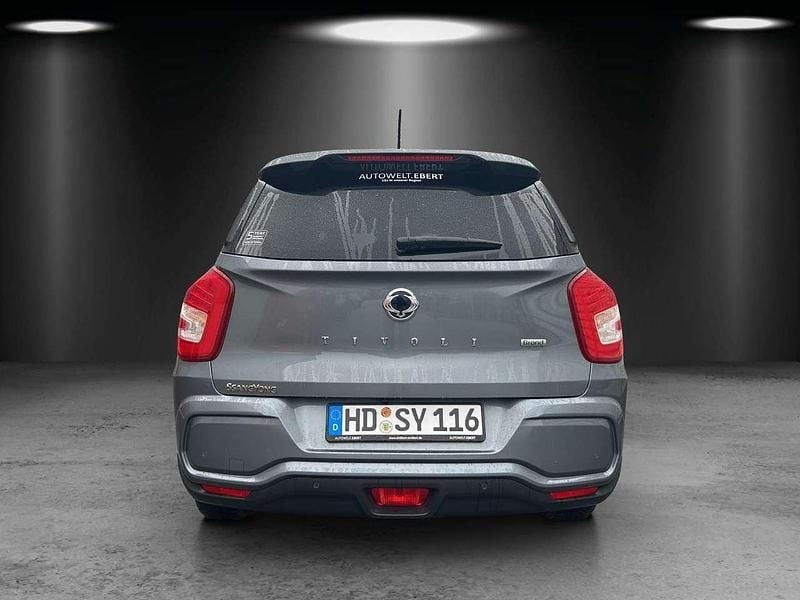 Gebraucht SsangYong Tivoli 163 PS (119 kW) 2022 Grau SUV